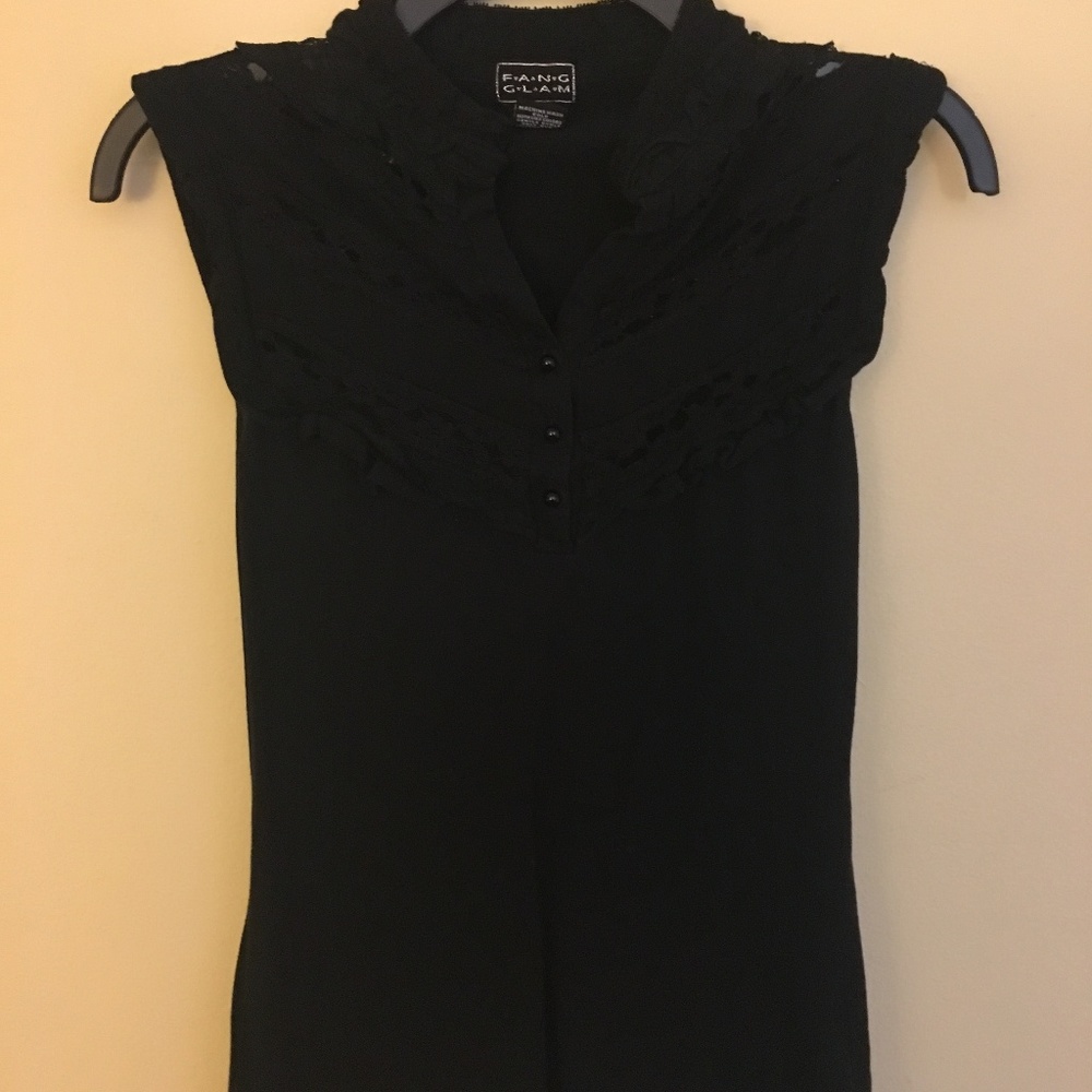 Black ruffled tank